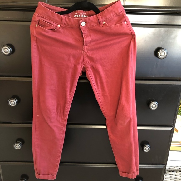 Red Jeans - Picture 1 of 4